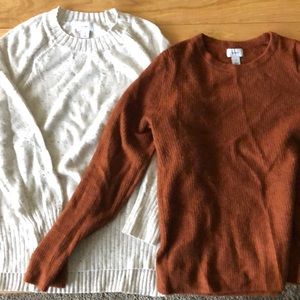 Two Old Navy fall sweaters